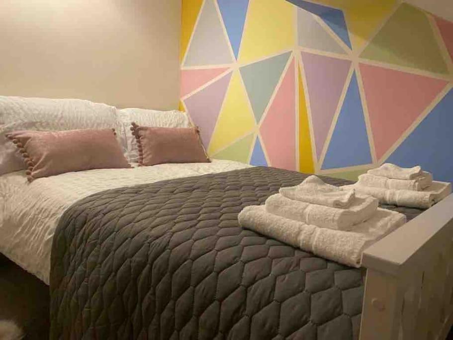 Hidden Gem W/ Parking Short Walk To Pleasure Appartamento *